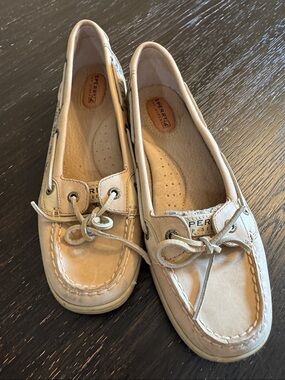 Sperry Beige/Tan Women's Moccasin Boat Shoes